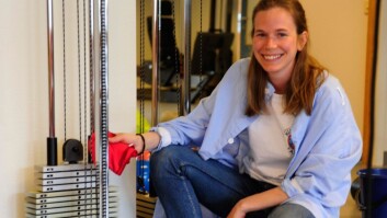 Fysioterapeut Vilde Springgard vaskar styrkeapparatet før nyopninga etter koronastenginga. Foto: Torbjørn Gunhildgard Fysioterapeut Vilde Springgard vaskar styrkeapparatet før nyopninga etter koronastenginga. Foto: Torbjørn Gunhildgard