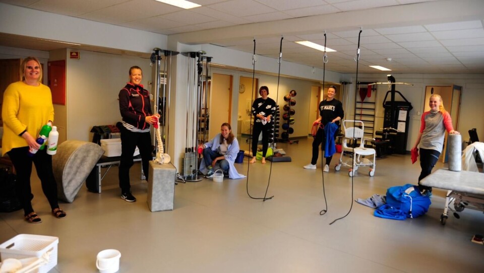 SNART TILBAKE: Fra venstre: avdelingsleiar Live Magnetun, Ragnhild Rauk, Vilde Springgard, Mona Kolbjørnsdatter Sando. Marianne Greftegreff og Live Slettemoen. Foto: Torbjørn Gunhildgard