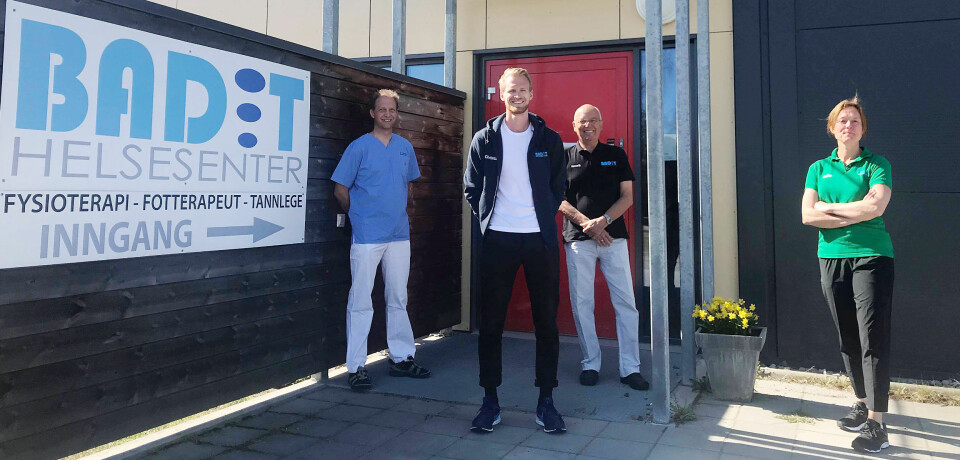 Fra venstre tannlege Håvard Mandt, fysioterapeut Christian Fredriksen og ortoped Henrik Moen. Foto: Privat.