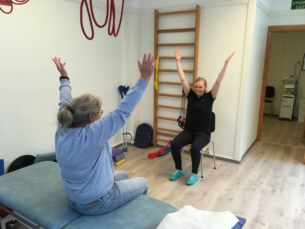 Fysioterapeut Sara Ueland Langerak i Haugesund anslår at mellom 15 til 20 prosent av pasientene hennes har fått funksjonen markant påvirket av at klinikkene var stengt i fem uker. (Foto: privat) Fysioterapeut Sara Ueland Langerak i Haugesund anslår at mellom 15 til 20 prosent av pasientene hennes har fått funksjonen markant påvirket av at klinikkene var stengt i fem uker. (Foto: privat)