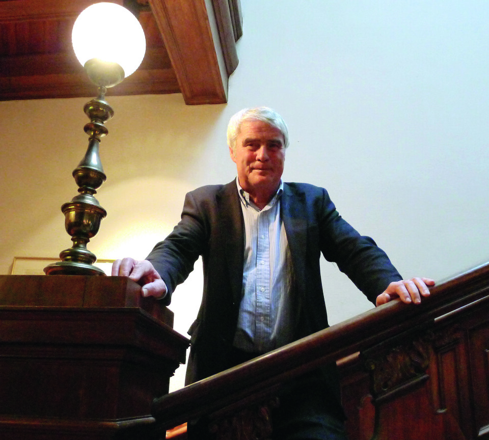 Jan Grund husker ennå diskusjonene på 80-tallet om hva som var best for kommunene, privat praksis eller fast ansatte fysioterapeuter. Foto: Dagrun Lindvåg