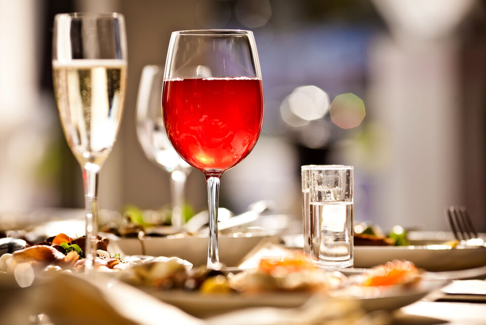 Om velting av glass og famling med taster