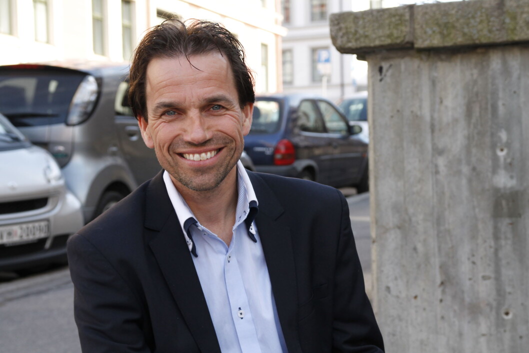 - Få meg på! Lederen for Region Sør-Øst, Bas Van den Beld, vil gjøre seg synlig både i klassiske og sosiale media. Foto: Tone Galåen. - Få meg på! Lederen for Region Sør-Øst, Bas Van den Beld, vil gjøre seg synlig både i klassiske og sosiale media. Foto: Tone Galåen.