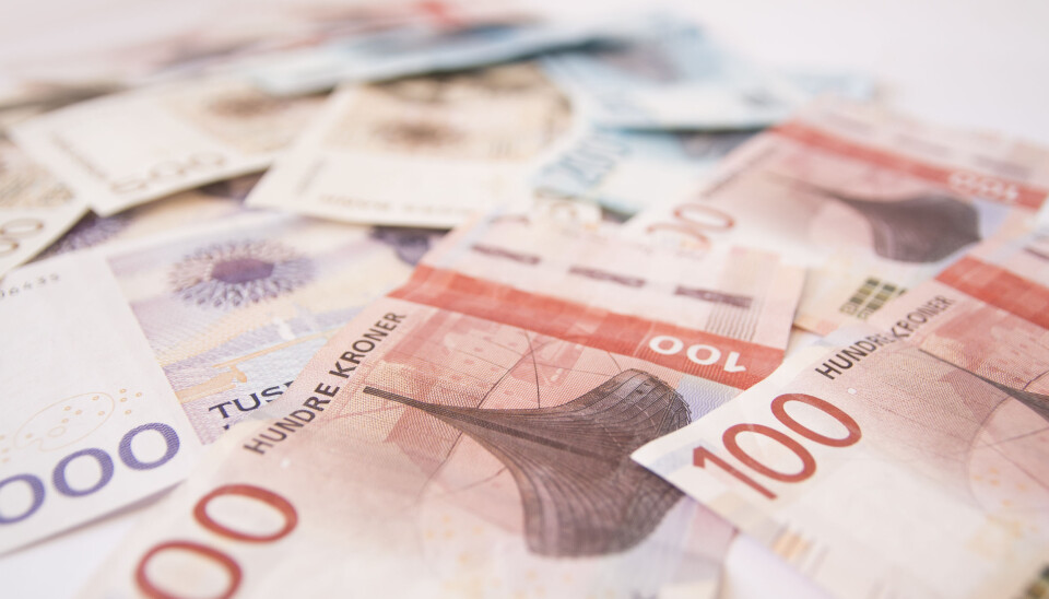 I overkant av 530 000 kr per år. Dette er gjennsomsnittslønnen til en fysioterapeut - ifølge lønnsundersøkelse. I overkant av 530 000 kr per år. Dette er gjennsomsnittslønnen til en fysioterapeut - ifølge lønnsundersøkelse.
