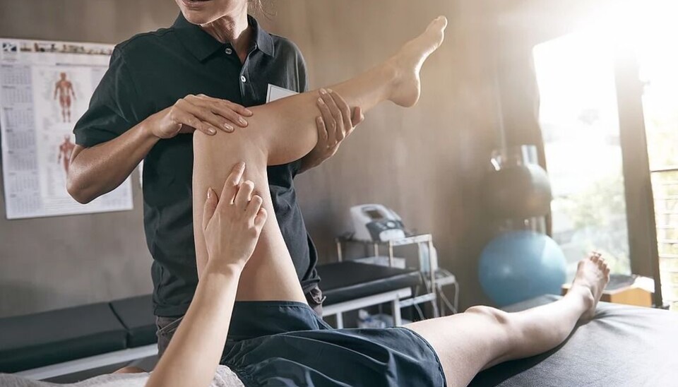 Helse- og omsorgsdepartementet mener det er trygt for pasienter å oppsøke fysioterapeuter.