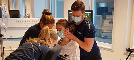 Studenter simulerer fysioterapi for alvorlig syke