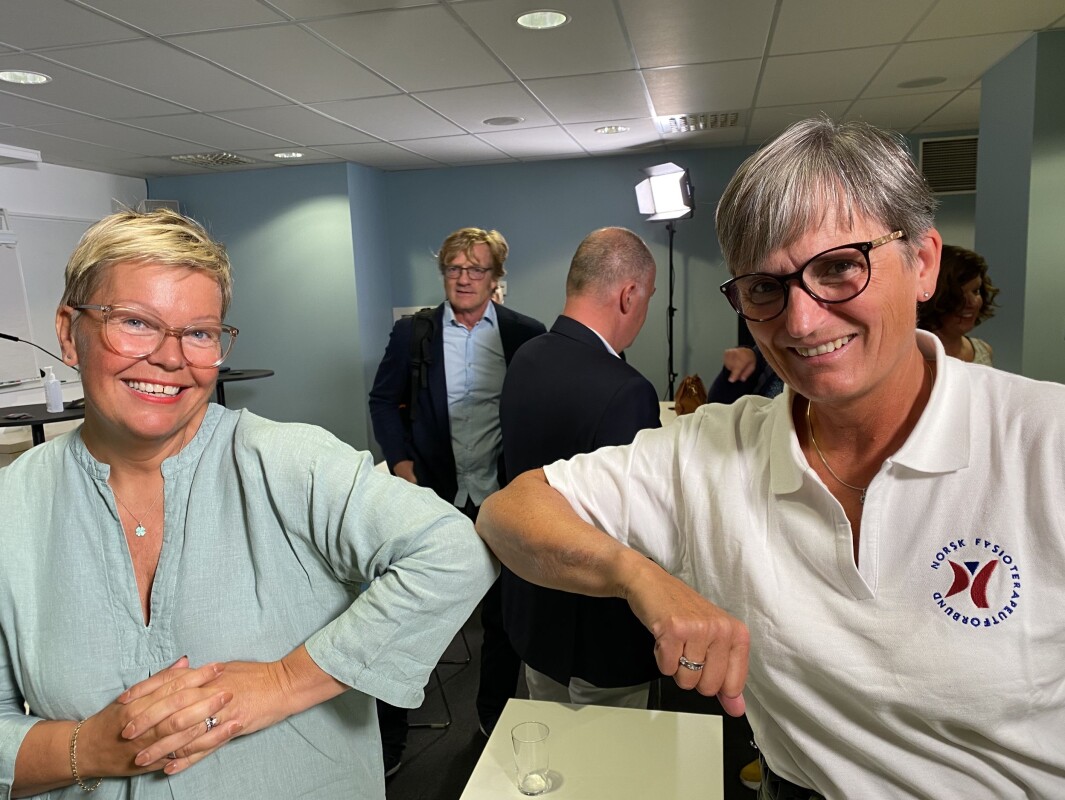 Hege Haukli Liadal (til venstre) og Gerty Lund ønsker folkehelseminister etter valget. Tirsdag 31. august stiller Lund opp foran Stortinget for å markere hvor viktig fysisk aktivitet i skolene er. Hege Haukli Liadal (til venstre) og Gerty Lund ønsker folkehelseminister etter valget. Tirsdag 31. august stiller Lund opp foran Stortinget for å markere hvor viktig fysisk aktivitet i skolene er.
