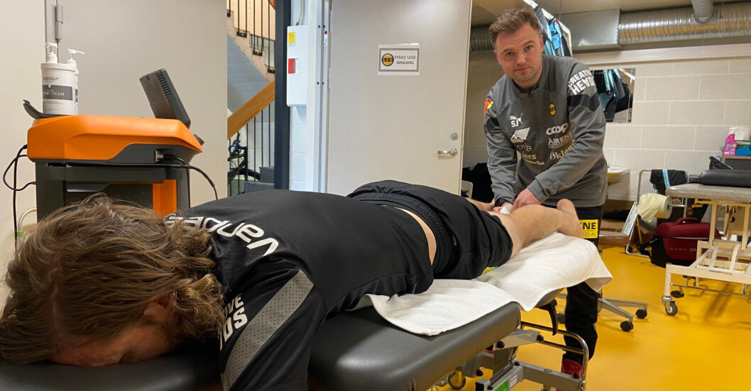 Sondre Sjøgren Jakobsen på jobb i sin nye klubb. Sondre Sjøgren Jakobsen på jobb i sin nye klubb.
