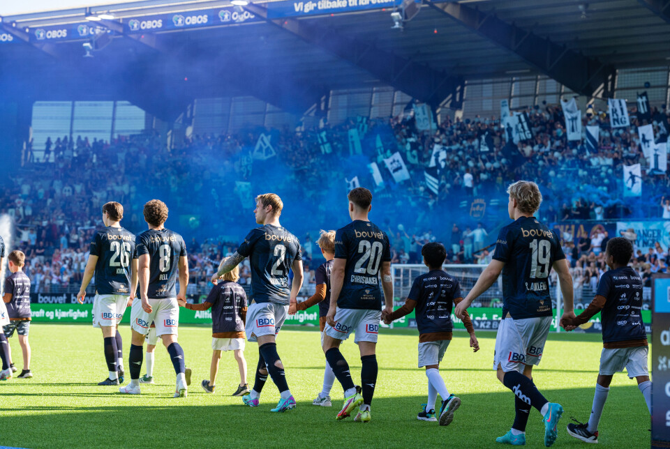 Klare til kamp 'D e Viking, d e Viking så stormer frem. Å di ska bringa seieren hjem'.
