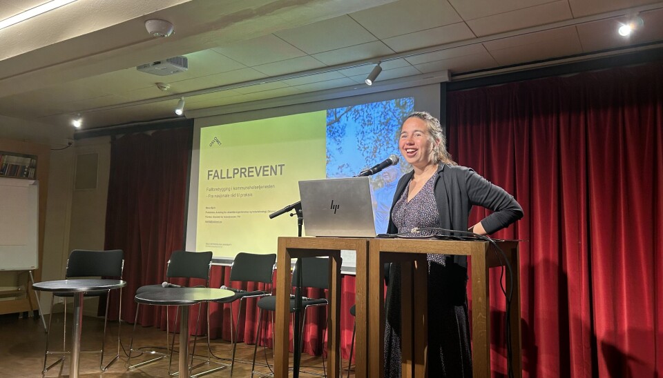 Maria Bjerk presenterte foreløpige resultater fra FALLPREVENT, fra Litteraturhuset i Oslo.